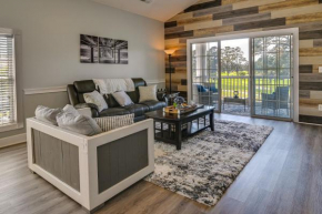 Idyllic Myrtle Beach Condo Golf Course On-Site